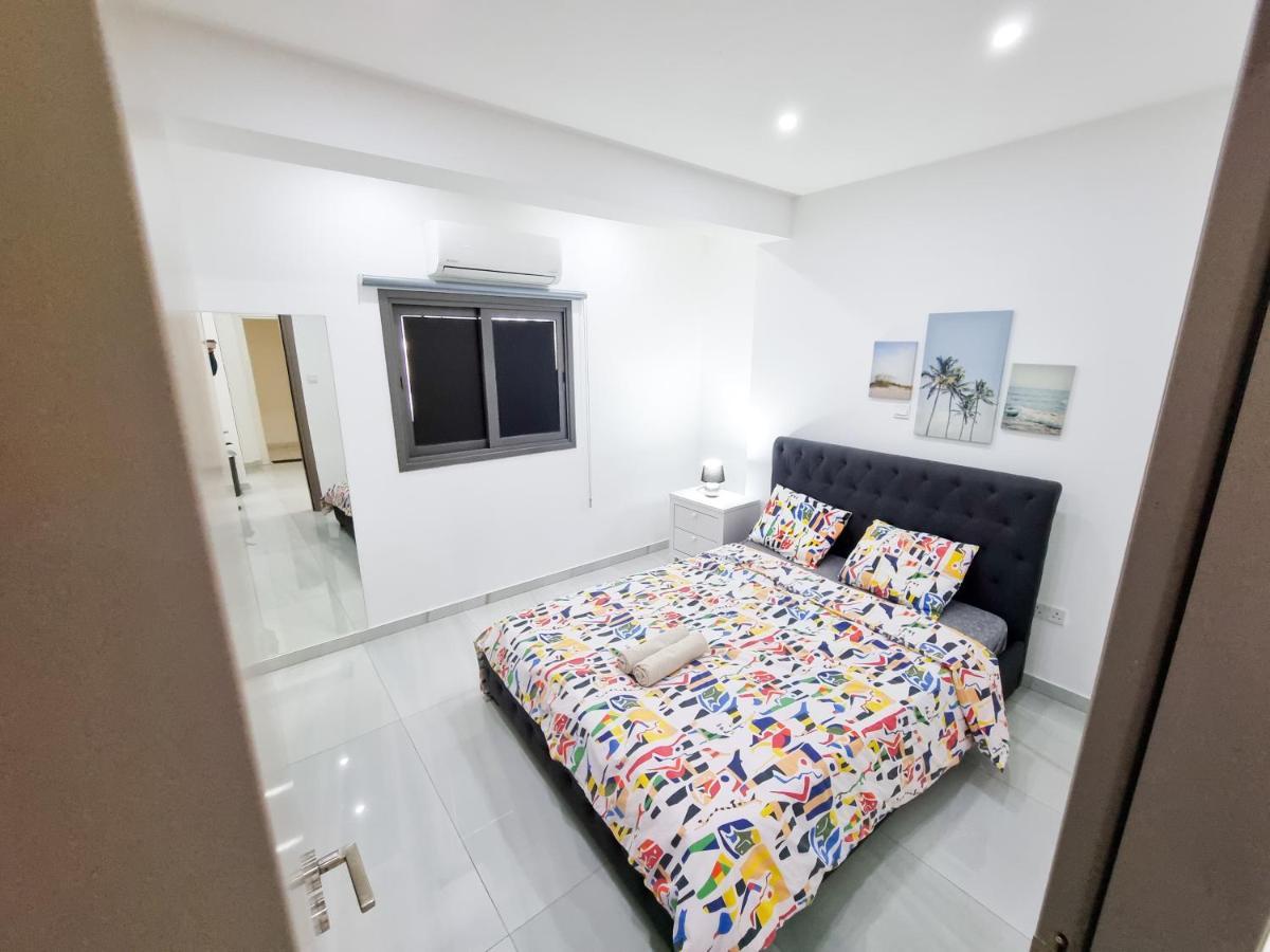 Sea La Vie Seaview Apartment Larnaka Exterior foto